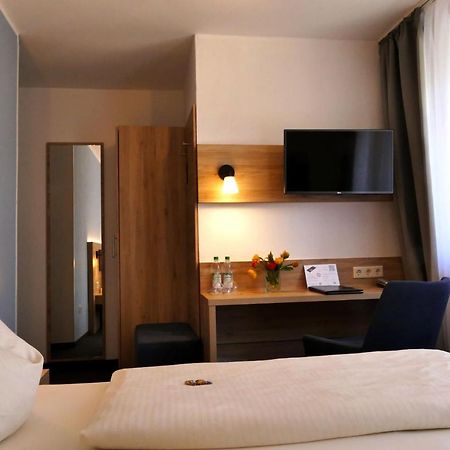 Hasi'S Hotel Grafing bei Muenchen Exterior foto