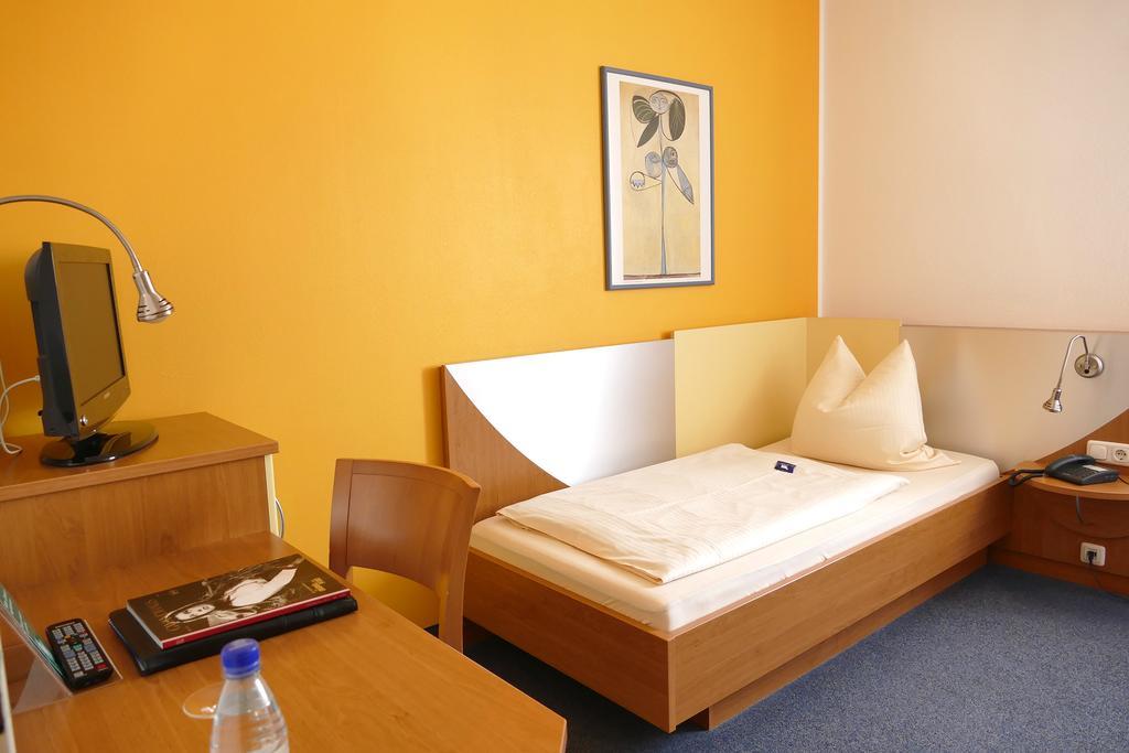 Hasi'S Hotel Grafing bei Muenchen Exterior foto